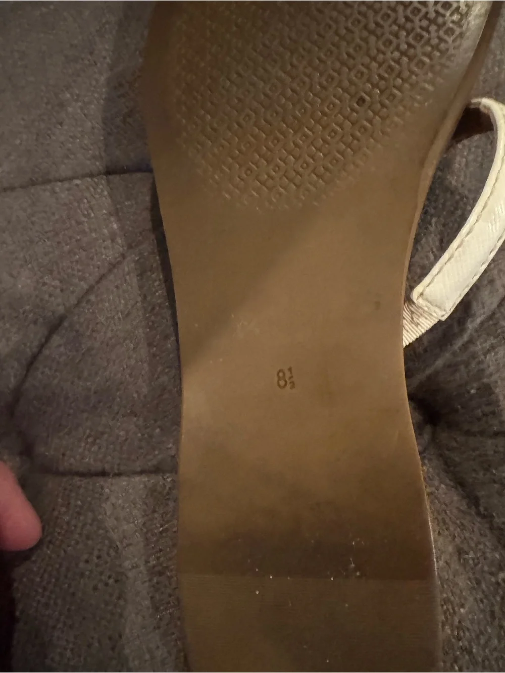 Tory Burch Cream Leather Thong Sandals with Gold Logo